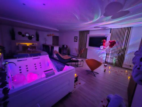 La Bassee Bed & Breakfast | Studio Design Cocon SPA privé à deux pas de Lille