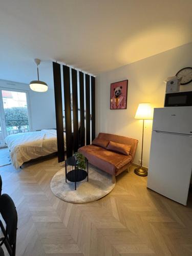 Saint-Leu-la-Foret Apartment | Studio Design Cosy avec Parking inclus Saint-Leu à 3 min de la gare