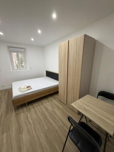 Crosne Apartment | STUDIO deux NEUF A CROSNE