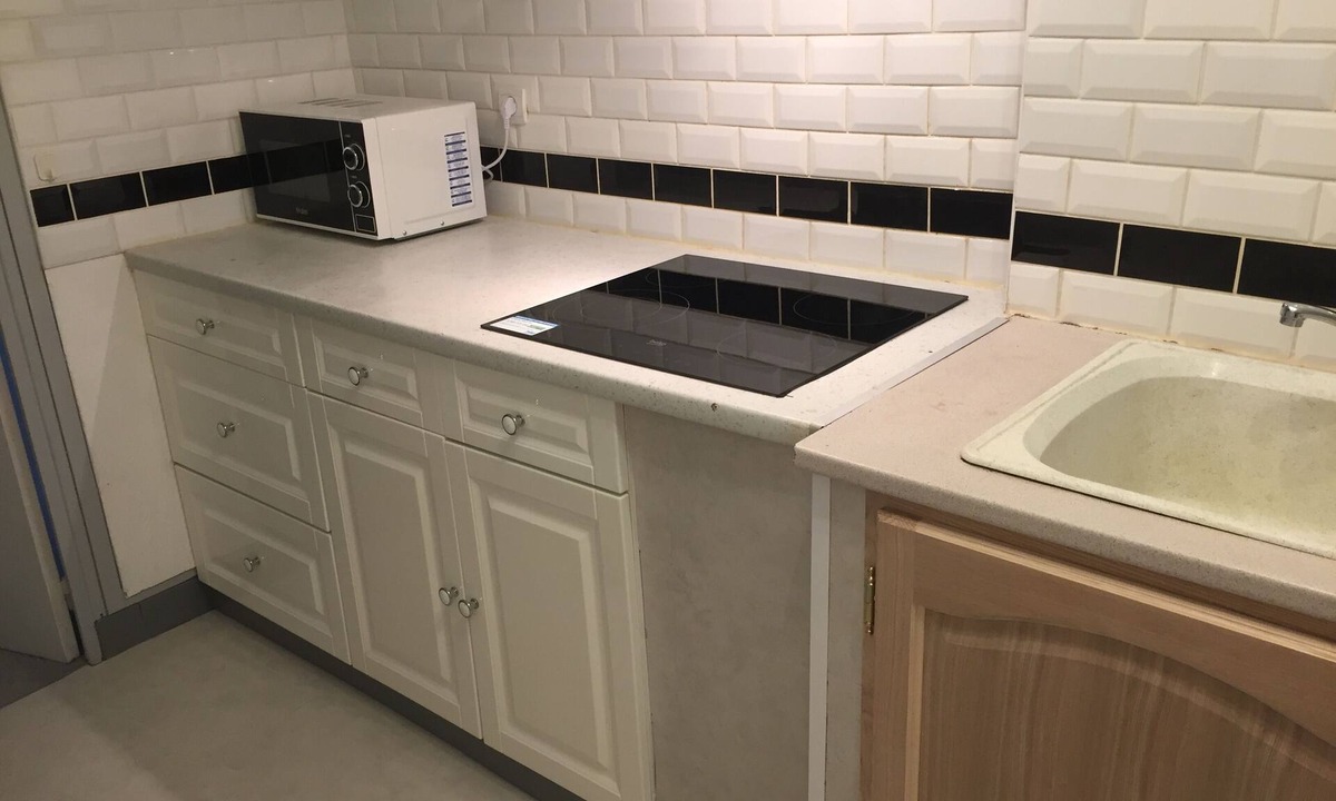 Chateau-du-Loir Apartment | Studio downtown