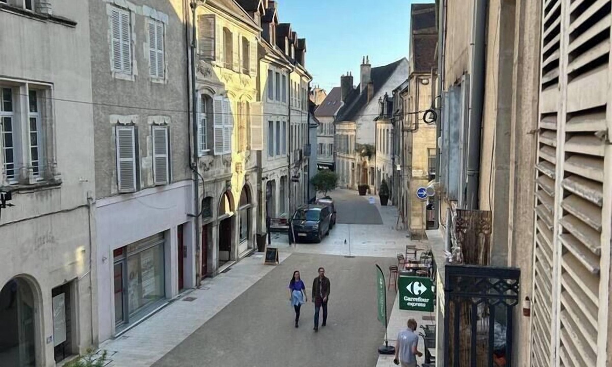 Paroisse Notre-Dame Apartment | Studio downtown Dole, Studio Centre ville Dole