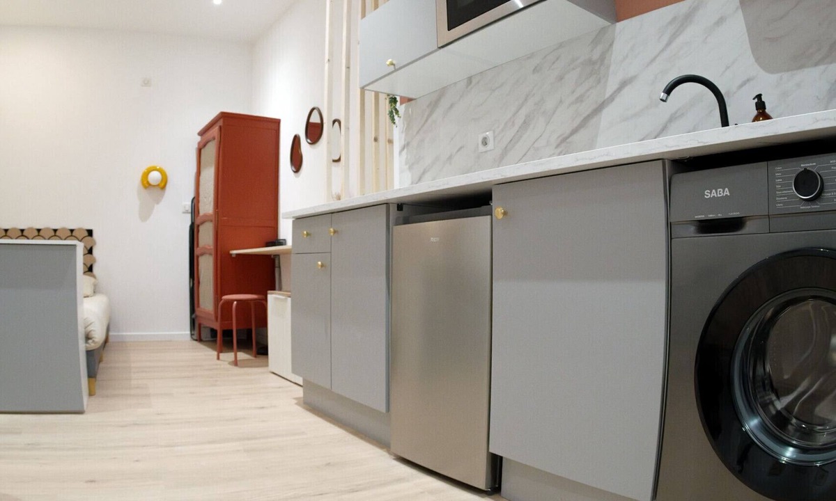 Downtown Angers Apartment | studio equipped one - bedroom apartment in the city center