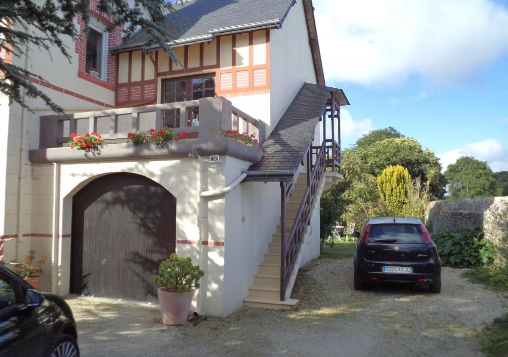Etables-sur-Mer Apartment | Studio Etables sur mer