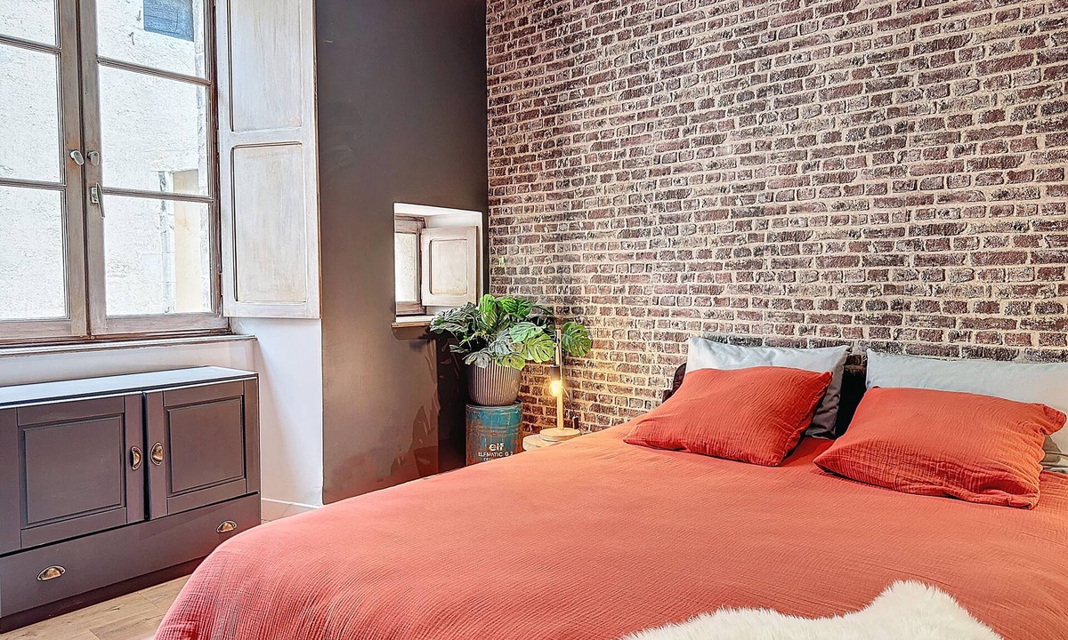 Villeneuve-de-Berg Apartment | Studio "evasion Ardéchoise"