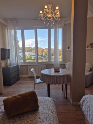 Bagnoles-de-l'Orne Apartment | Studio face au lac