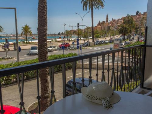 Menton Apartment | Studio face mer avec terrasse, proche plages et centre, Wifi gratuit - FR-1-196-216