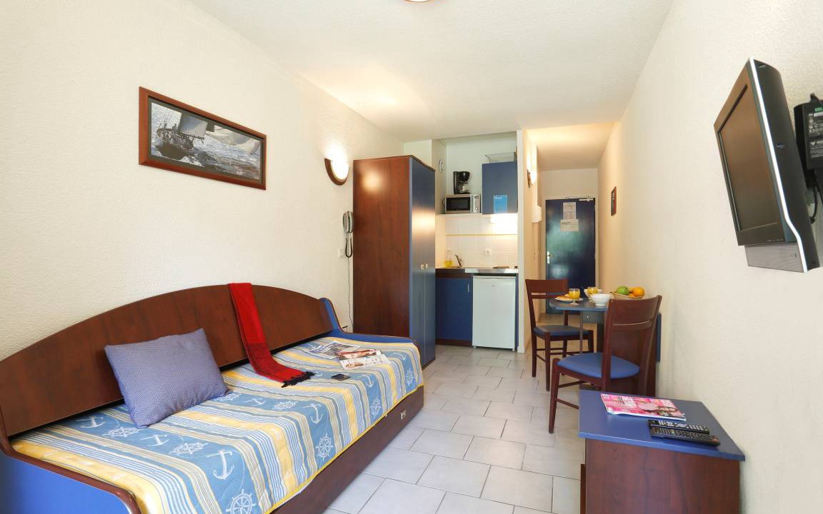 Vallon-Pont-d'Arc Apartment | Studio flat ∙ 1 bedroom ∙ 2 guests