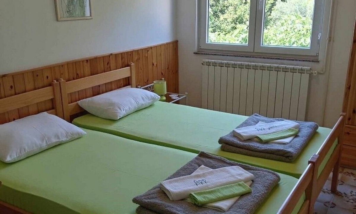 Martinscica Apartment | Studio flat near beach Martinšćica, Cres (AS-23980-a)
