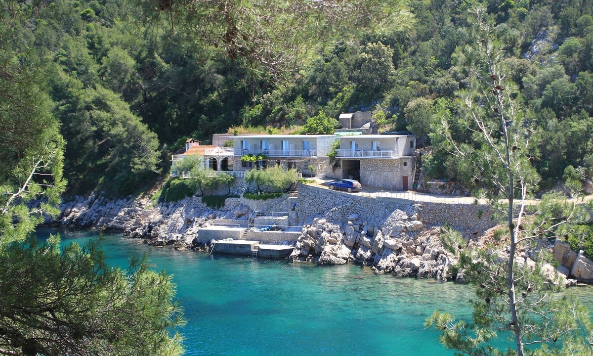 Bogomolje Apartment | Studio flat near beach Cove Mala Pogorila (Hvar) (AS-8952-b)