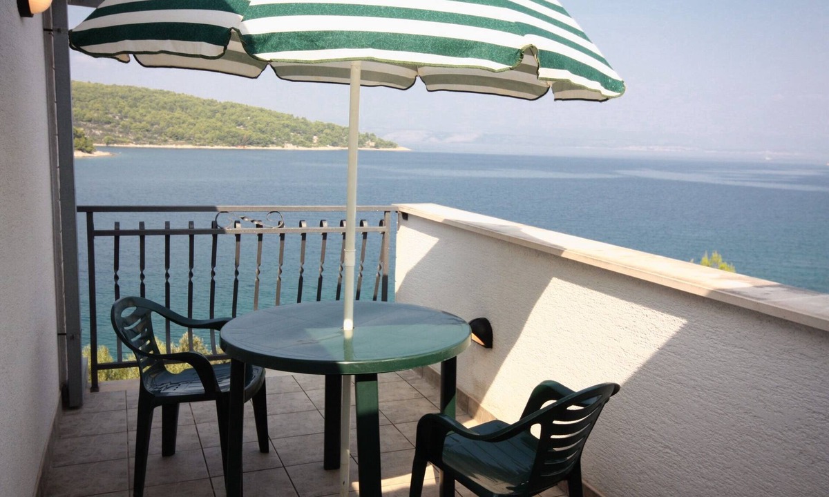 Necujam Apartment | Studio flat near beach Nečujam, Šolta (AS-5182-b)