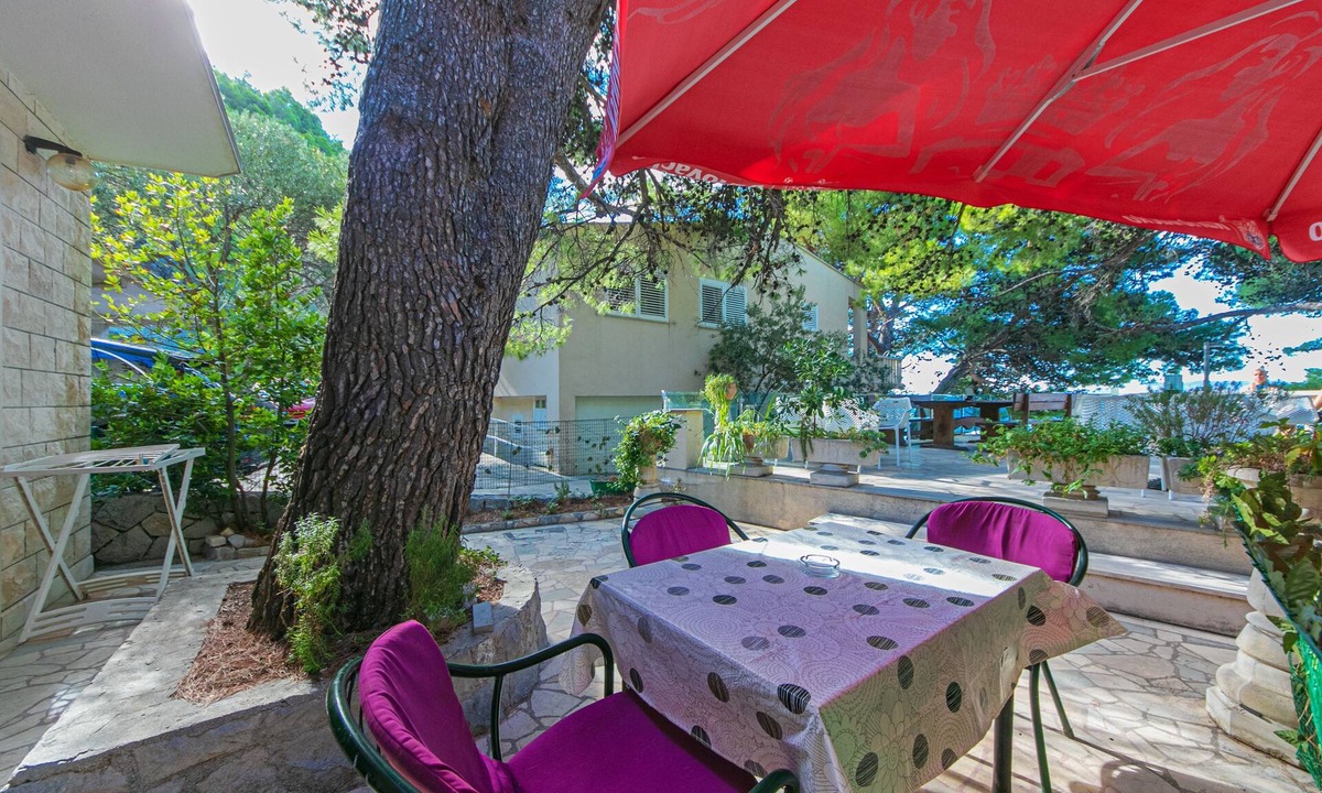 Brela Apartment | Studio flat near beach Brela, Makarska (AS-6007-a)