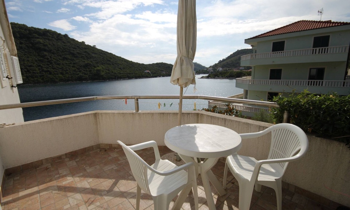 Pasadur Apartment | Studio flat near beach Pasadur (Lastovo) (AS-8386-a)