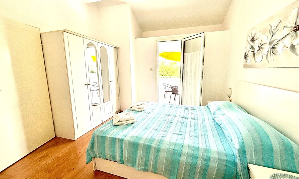 Sukosan Apartment | Studio flat near beach Sukošan, Zadar (AS-5819-b)