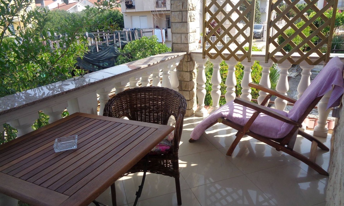 Biograd na Moru Apartment | Studio flat with terrace Biograd na Moru, Biograd (AS-6228-b)