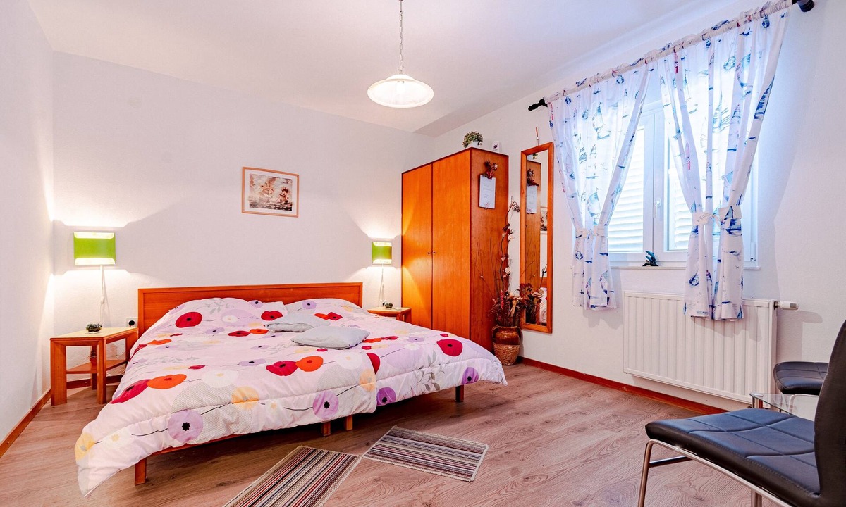 Mali Ston Apartment | Studio flat with air-conditioning Mali Ston, Pelješac (AS-14434-b)