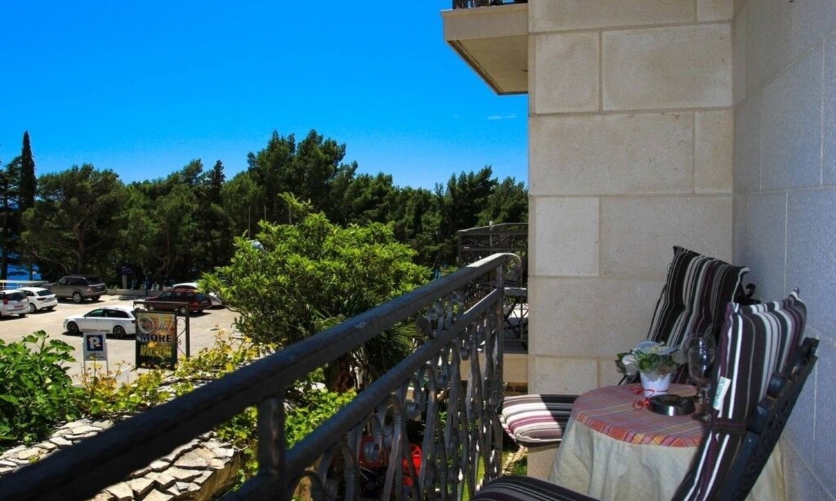 Ratac Apartment | Studio flat with balcony and sea view Makarska (AS-15200-b)