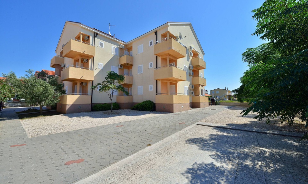 Privlaka Apartment | Studio flat with balcony and sea view Privlaka, Zadar (AS-14816-a)
