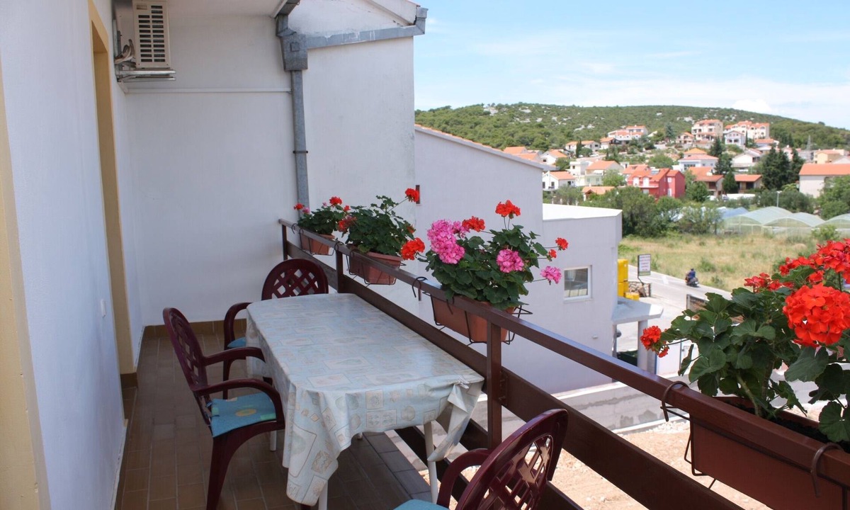 Tijesno Apartment | Studio flat with balcony Tisno (Murter) (AS-5091-a)