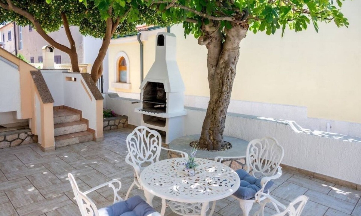Povljana Apartment | Studio flat with terrace Povljana, Pag (AS-233-a)