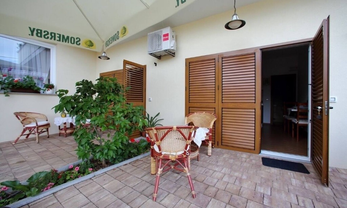Sukosan Apartment | Studio flat with terrace Sukošan, Zadar (AS-16641-a)