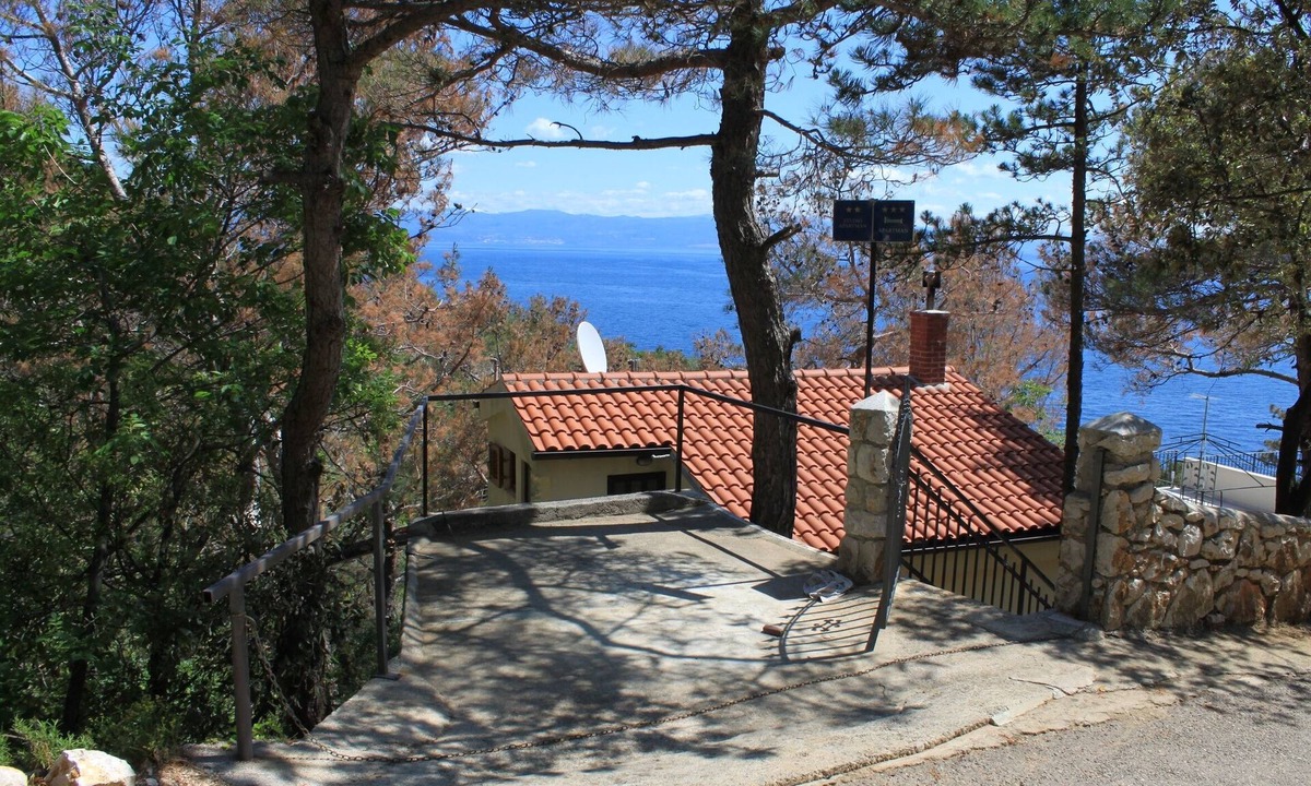 Brsec Apartment | Studio flat with terrace Brseč (Opatija) (AS-2359-a)