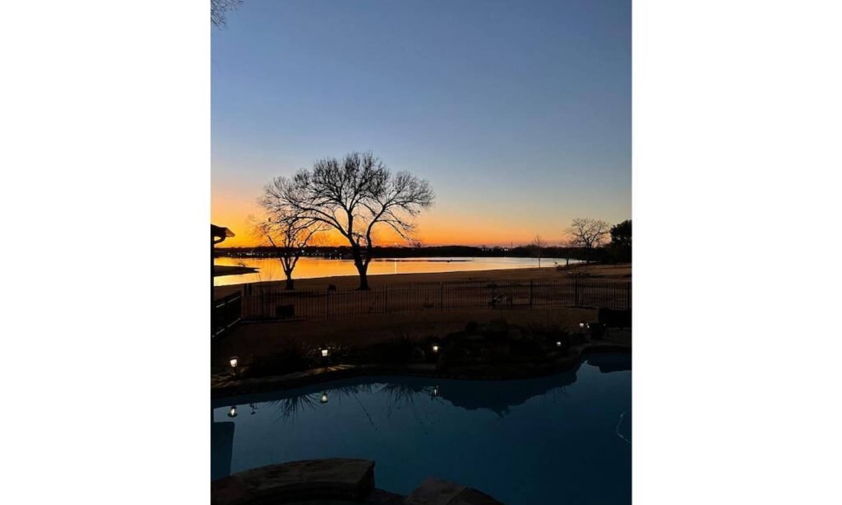 Frisco Apartment | Studio for 2 on Lake in Frisco - second floor