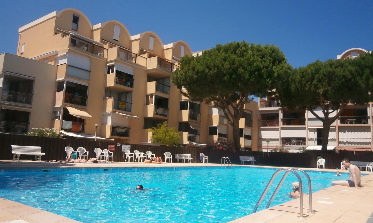 Port Rive Gauche Apartment | studio for 4 people gruissan port