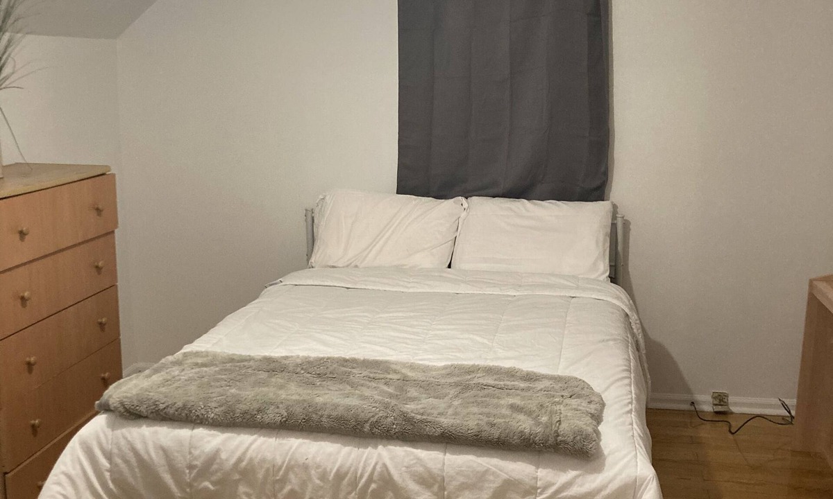 Rutherford House | Studio for rent