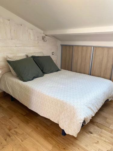 Guecelard Apartment | STUDIO