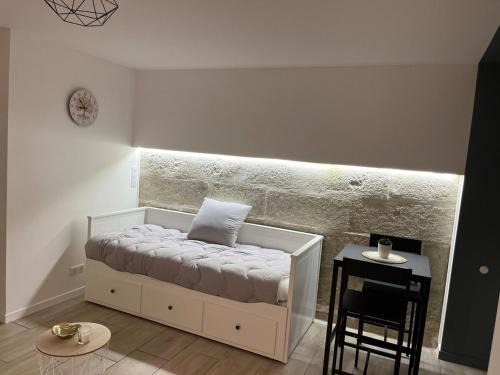 Perigueux Apartment | Studio