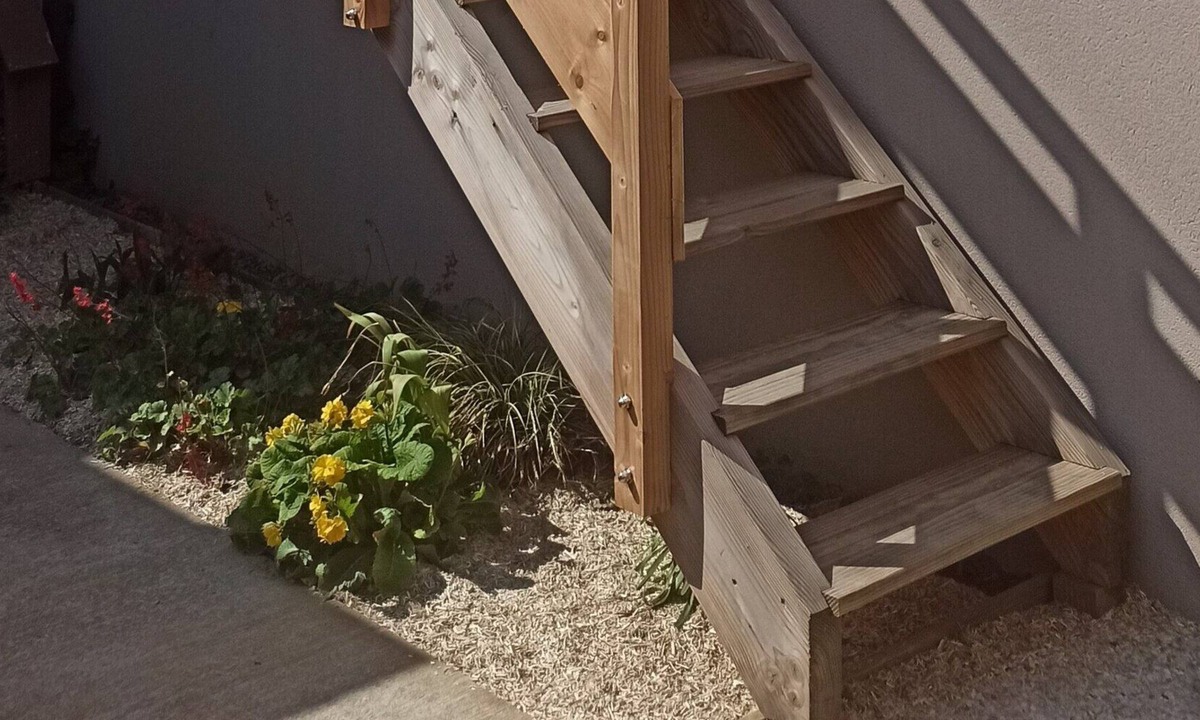 Saint-Etienne-de-Montluc Apartment | Studio Équipé Avec Cuisine