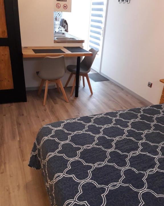 Saint-Jacques-sur-Darnetal Apartment | studio 1ere étage dans maison privée