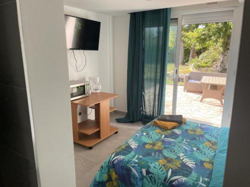 Sainte-Genevieve-des-Bois Apartment | Studio proche PARIS-orly