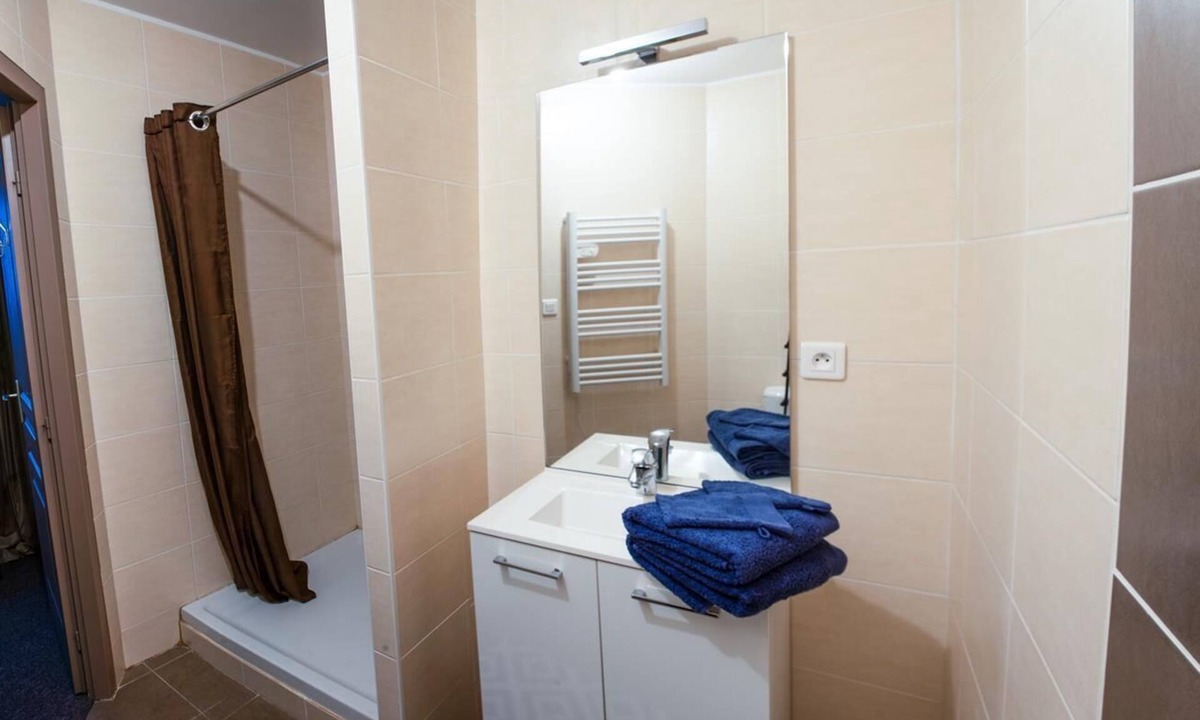 Sainte-Marie-la-Blanche Apartment | Studio "Volnay" 5 min from Beaune