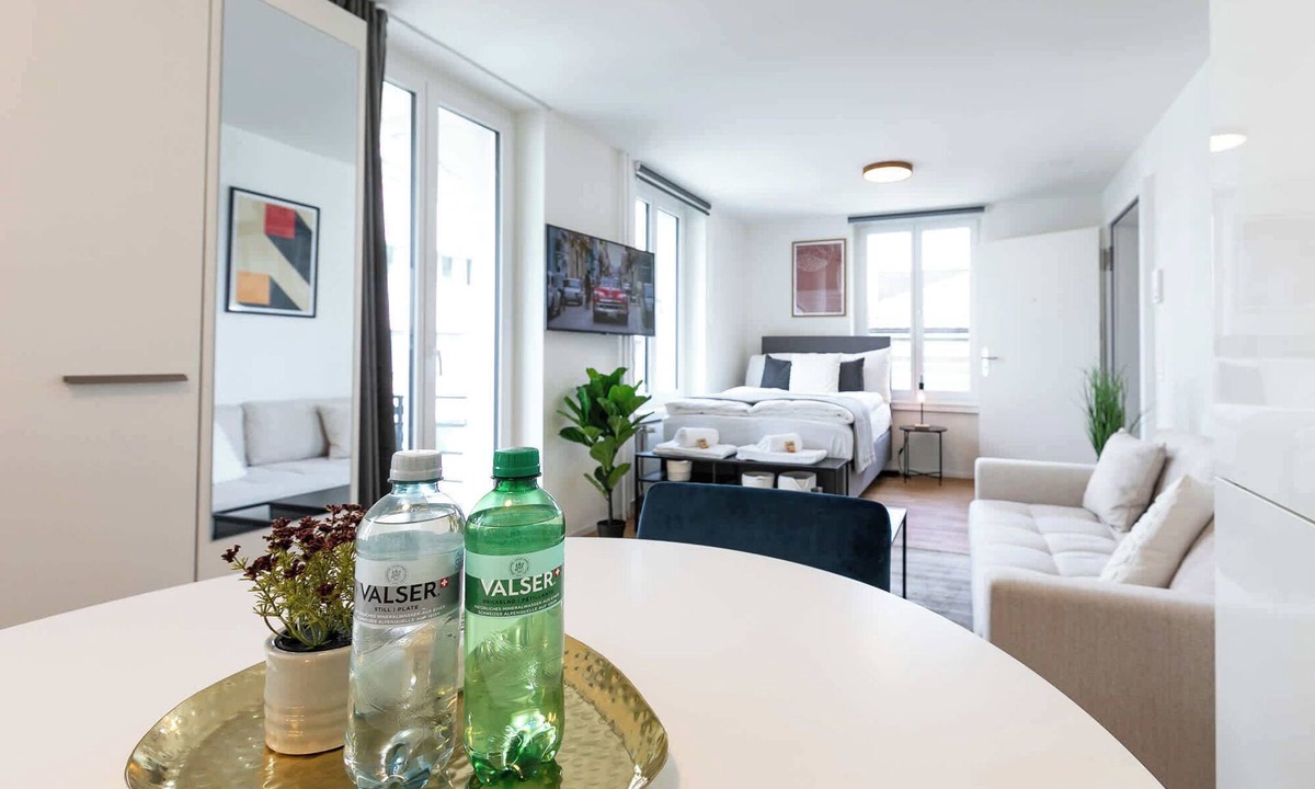 St. Gallen Apartment | Studio Gallusplatz with Parking lot and Balcony