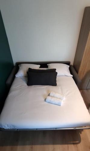 Coulmiers-Jardin des Plantes Apartment | Studio Gare - Jardin des Plantes - wifi & calme