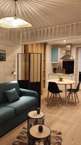 Clairvaux-les-Lacs Apartment | Studio GIMAZANE