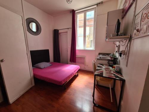 Moulins Apartment | Studio Girodeau Moulins