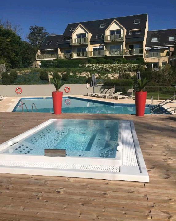 Huppain Apartment | Studio Golf piscine D Day