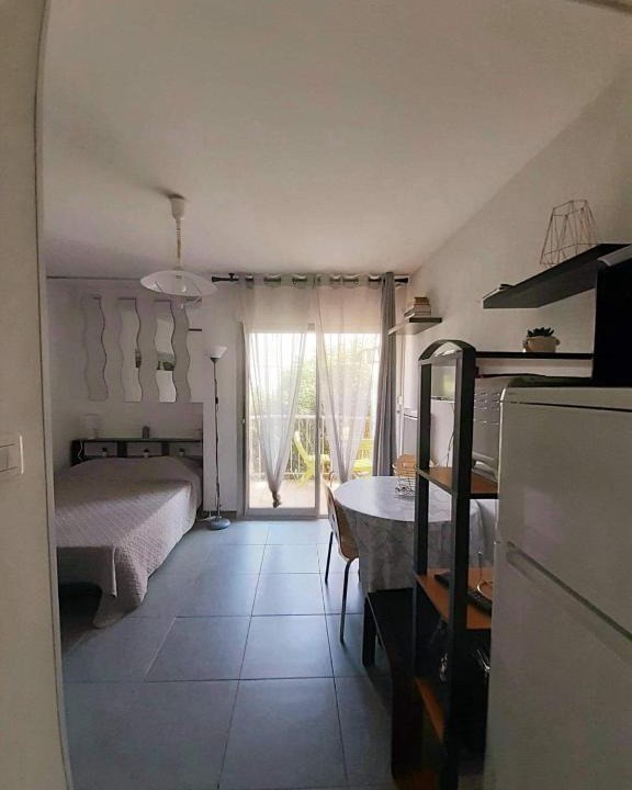 Balaruc-les-Bains Apartment | studio idéalement situé tout confort avec jardinet privatif