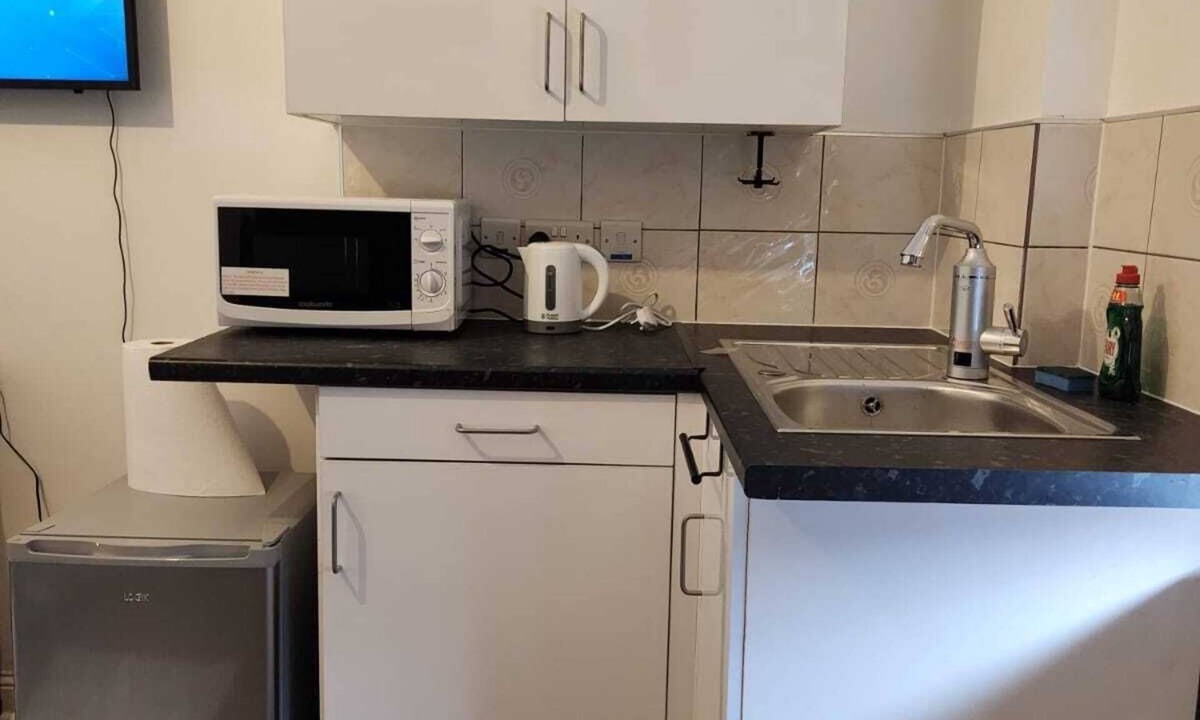 Stone Apartment | Studio in Greenhithe