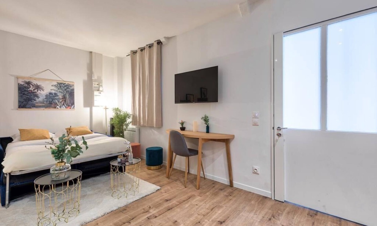 5th Arrondissement Apartment | Studio in the heart of Paris Latin Quarter