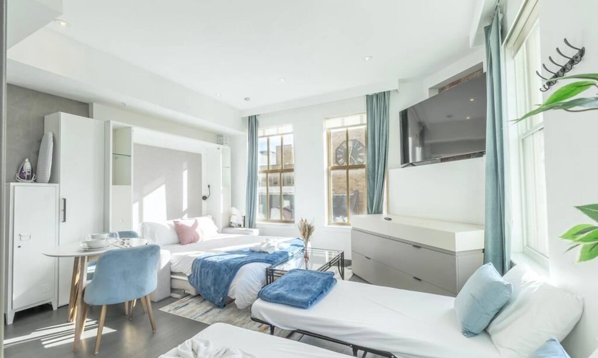 Central Business District Apartment | Studio in the ❤️ of Downtown, 3 beds, By EWR✈️, Washer & Dryer