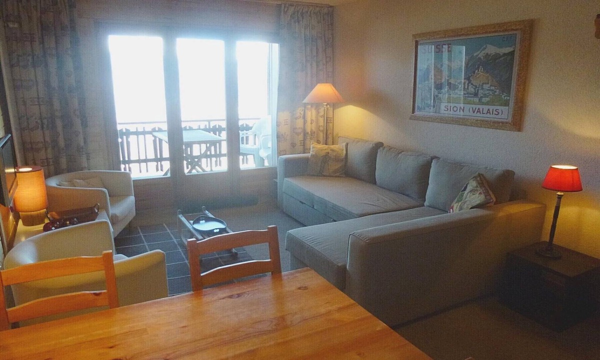 Veysonnaz Apartment | Studio in Veysonnaz near Ski Lift