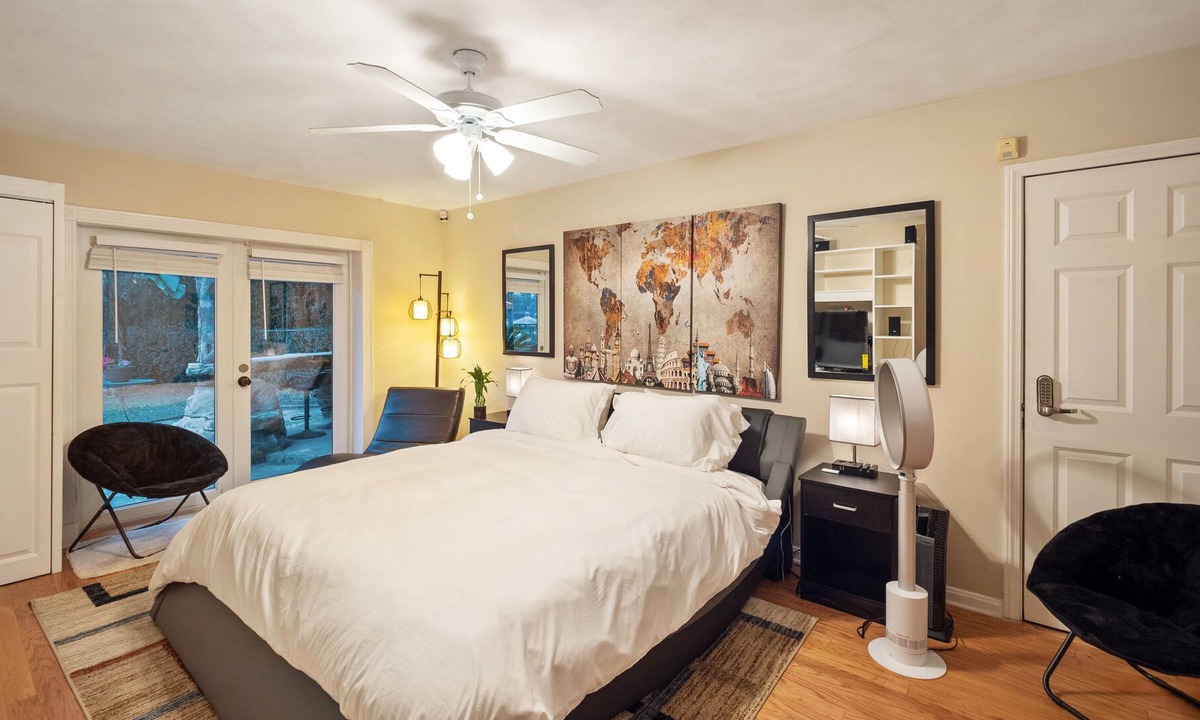 Orlando Apartment | Studio King Bed with Full Kitchen