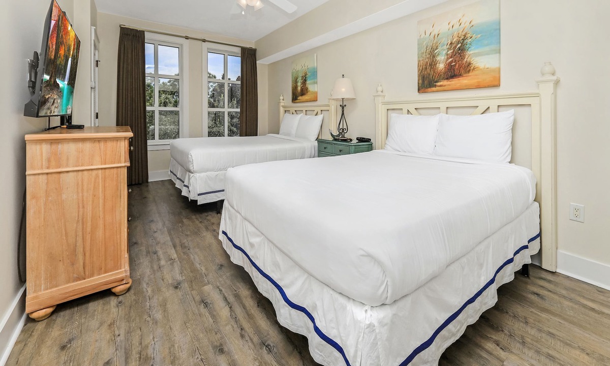 Baytowne Wharf Apartment | Studio ~ Kitchenette ~ Bayside Resort with Pool
