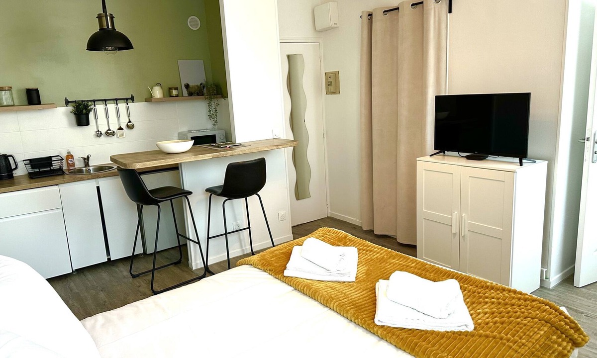 Courlancy Apartment | Studio La comédie Reims