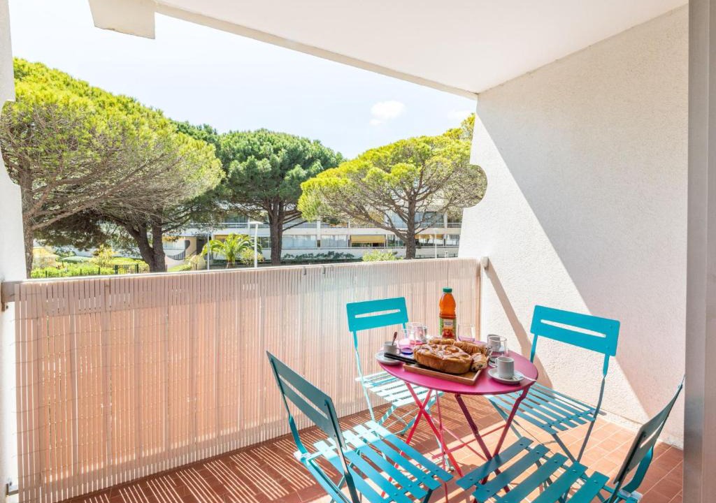 Le Grau-Du-Roi Apartment | Studio La Frégate-12 by Interhome