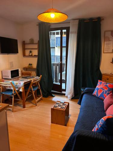 Allos Apartment | Studio la Gioia