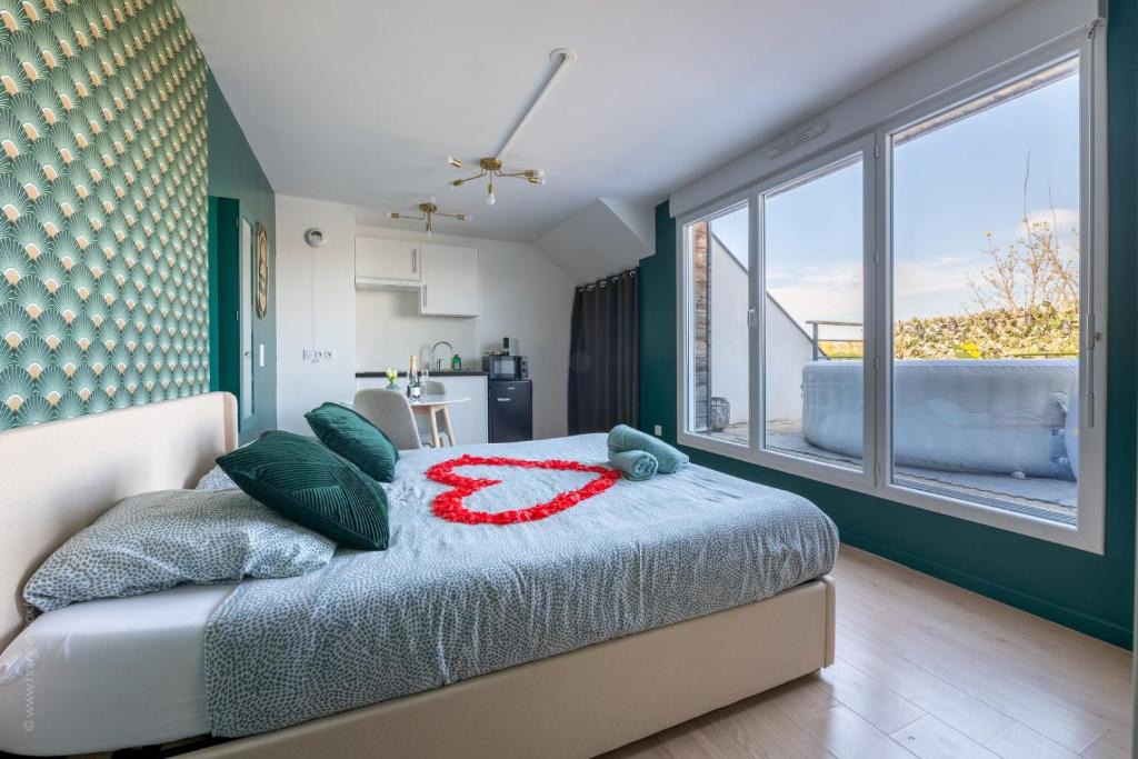 Serris Apartment | Studio Lac Disney